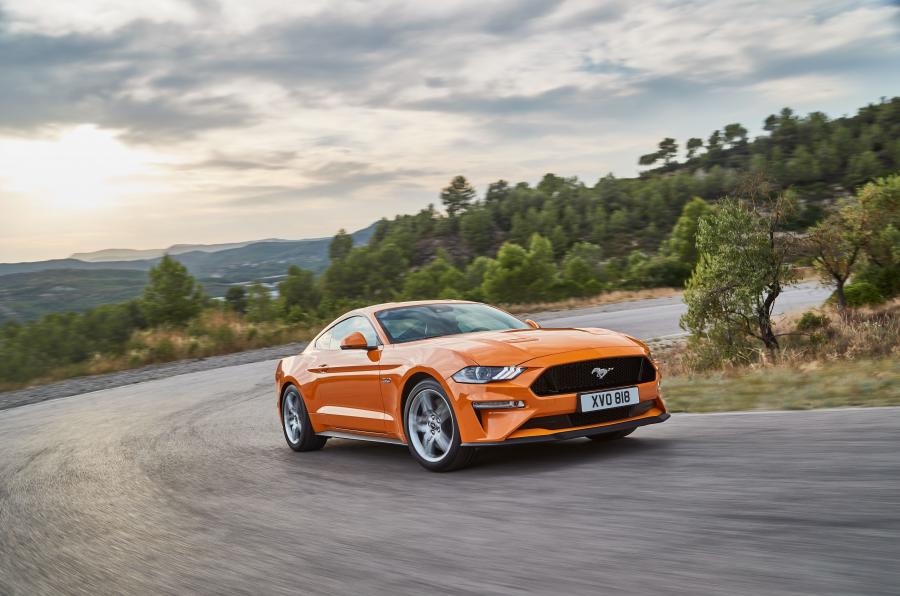  Ford Mustang GT Fastback 2017 года  (EU) (фото 23 из 42)